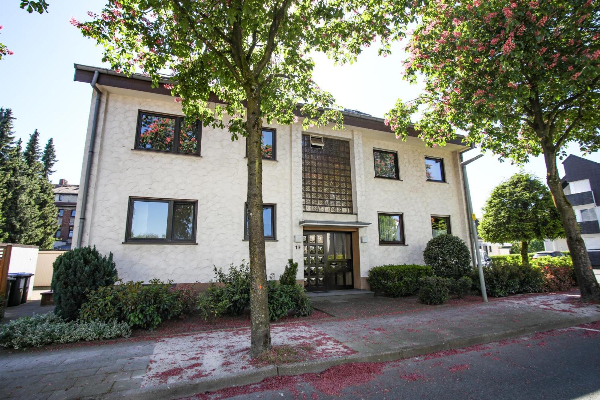 Apartamento Zentral - Gemuetlich - Kueche - Balkon - Garage Bad Lippspringe Exterior foto